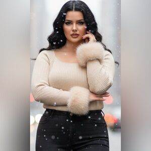 Cassin New York Cream Ribbed Sweater with Mink / Fur Cuffs Lg (plus)